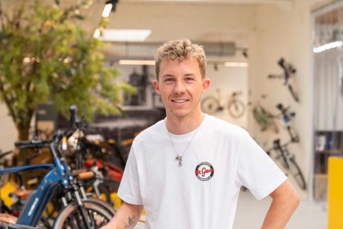 Wielerliefhebber Thimo Fuchs laat Schoten fietsen: “Ik wil zoveel mogelijk mensen op de koersfiets zetten” [interview]