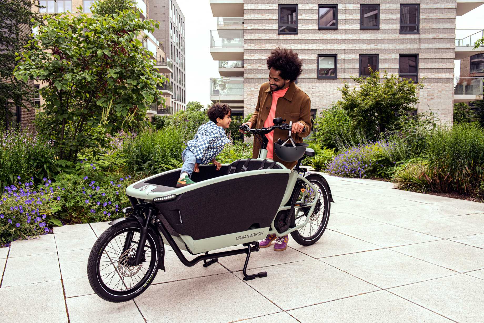 Urban Arrow FamilyNext cargo bike